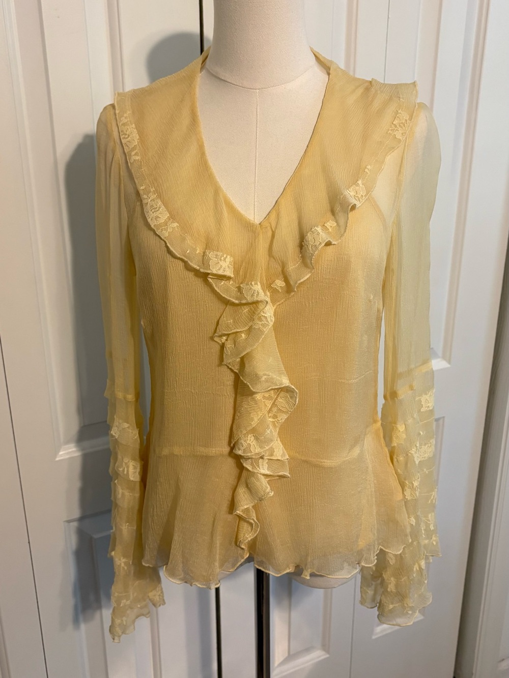 WD-NY Pale Yellow Sheer 100% Silk Ruffled Blouse with Camisole
